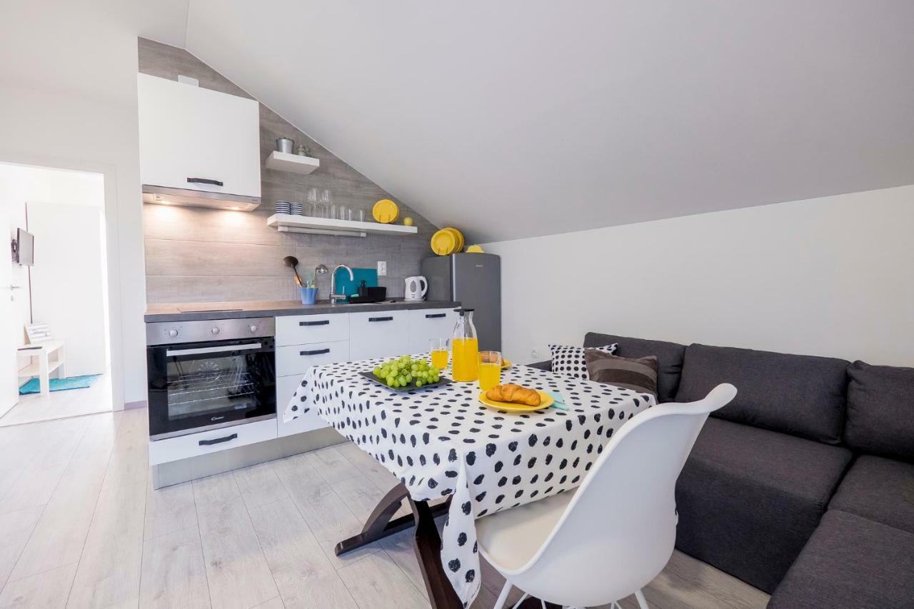 Le Petit Apartment Čilipi Екстериор снимка