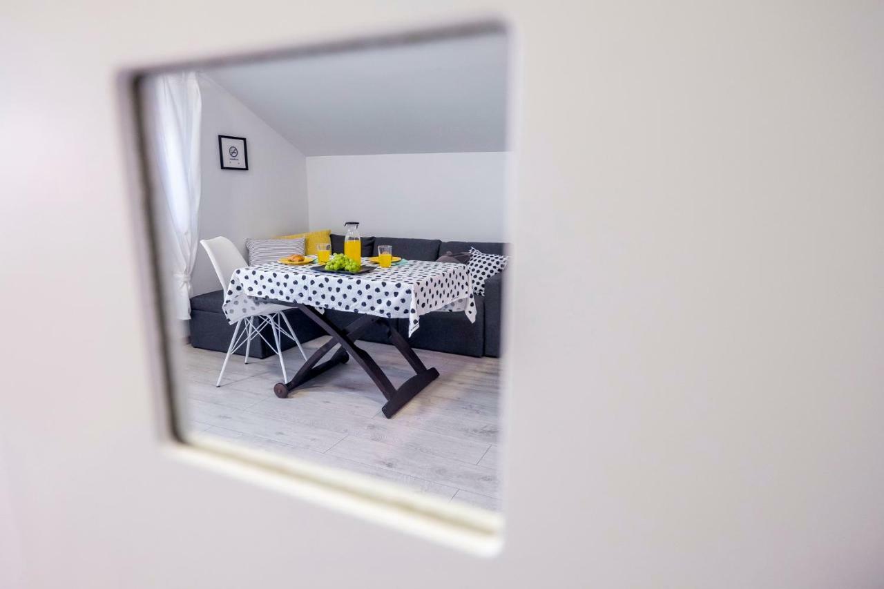 Le Petit Apartment Čilipi Екстериор снимка