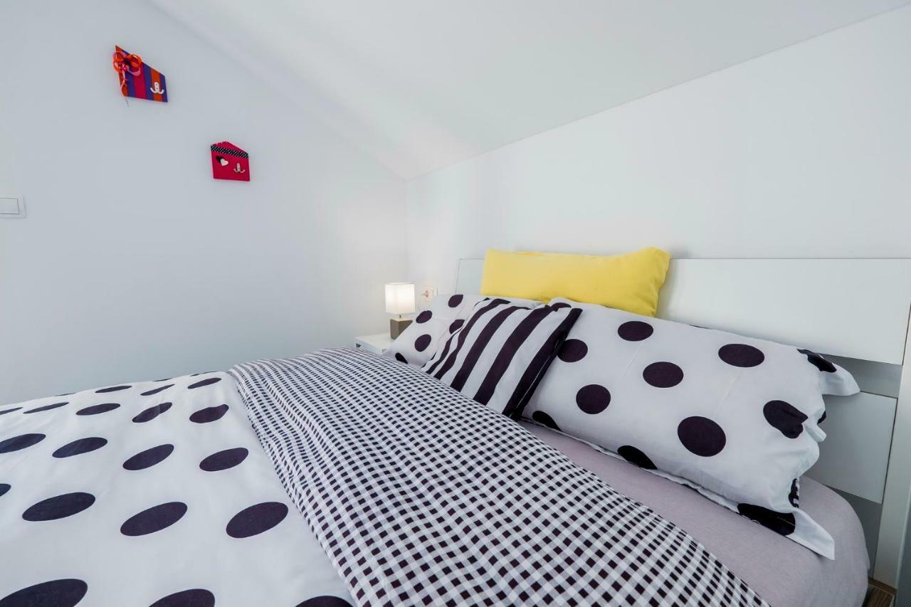 Le Petit Apartment Čilipi Екстериор снимка