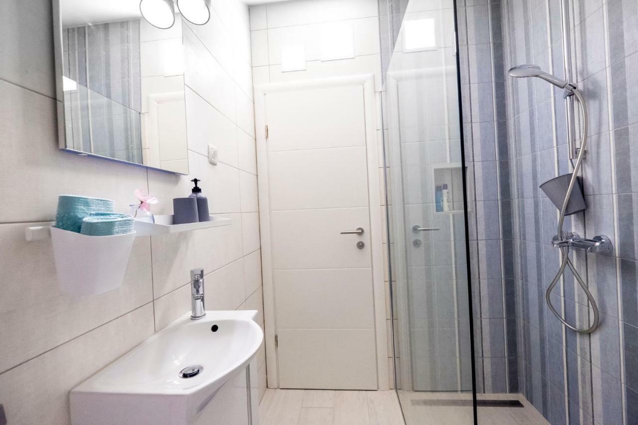 Le Petit Apartment Čilipi Екстериор снимка